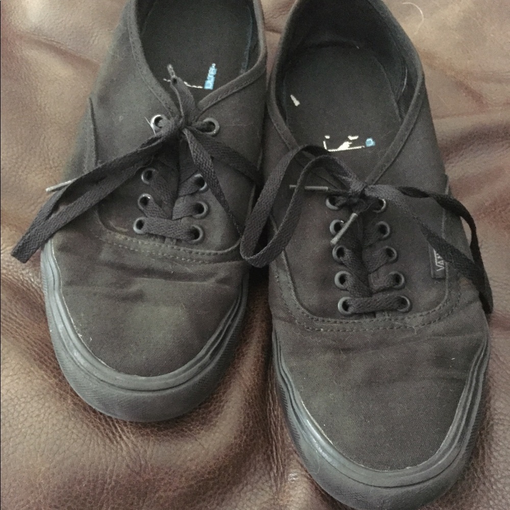 Black Authentic Vans